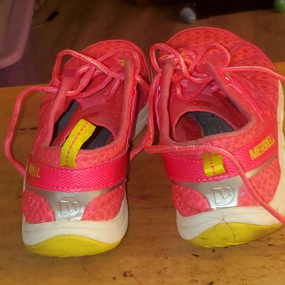 Pre-owned pair of Women's Merrell Crush Glove neon pink size 9.5 US - Picture 4 of 11